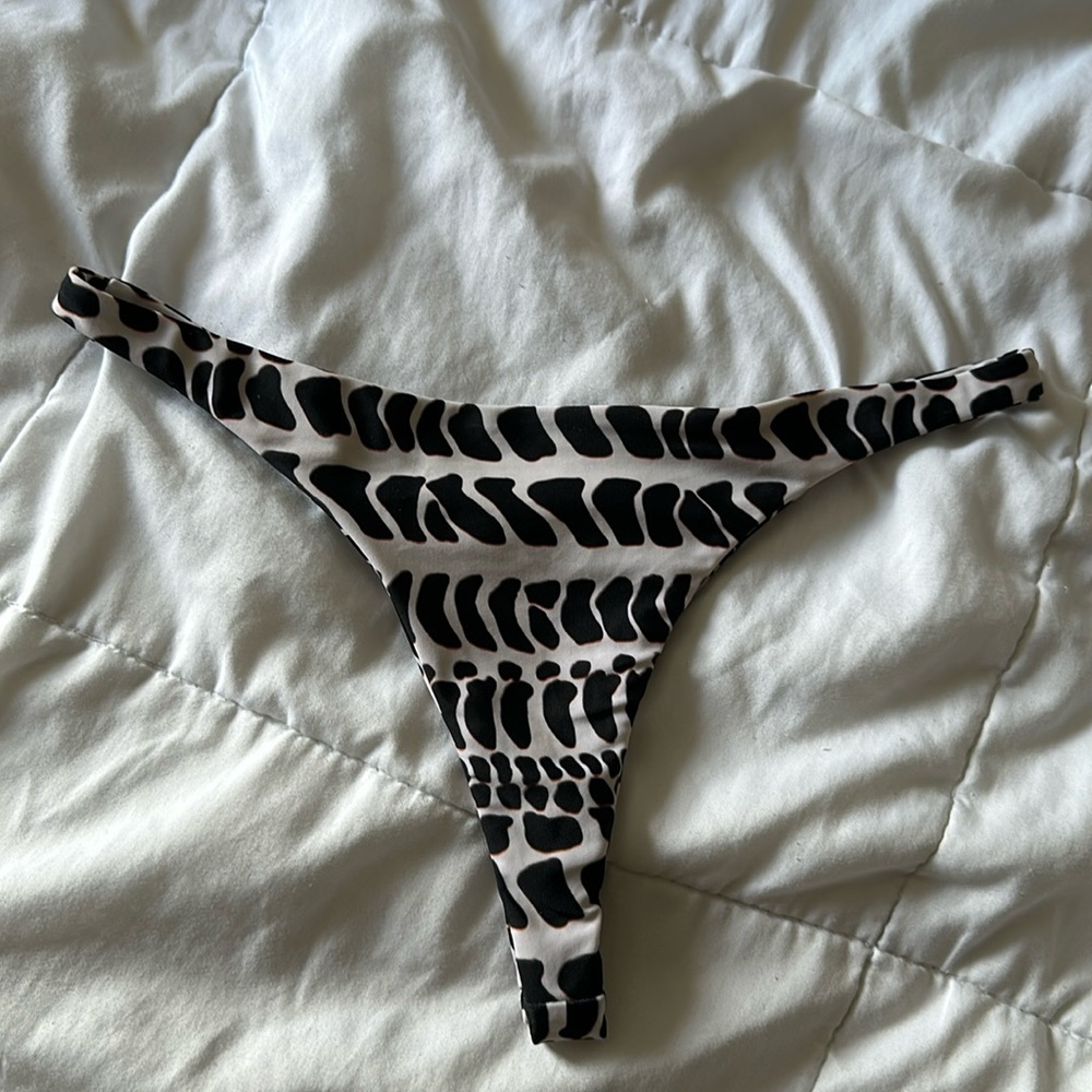 Benoa Hoku Bottoms Herbrew Cone